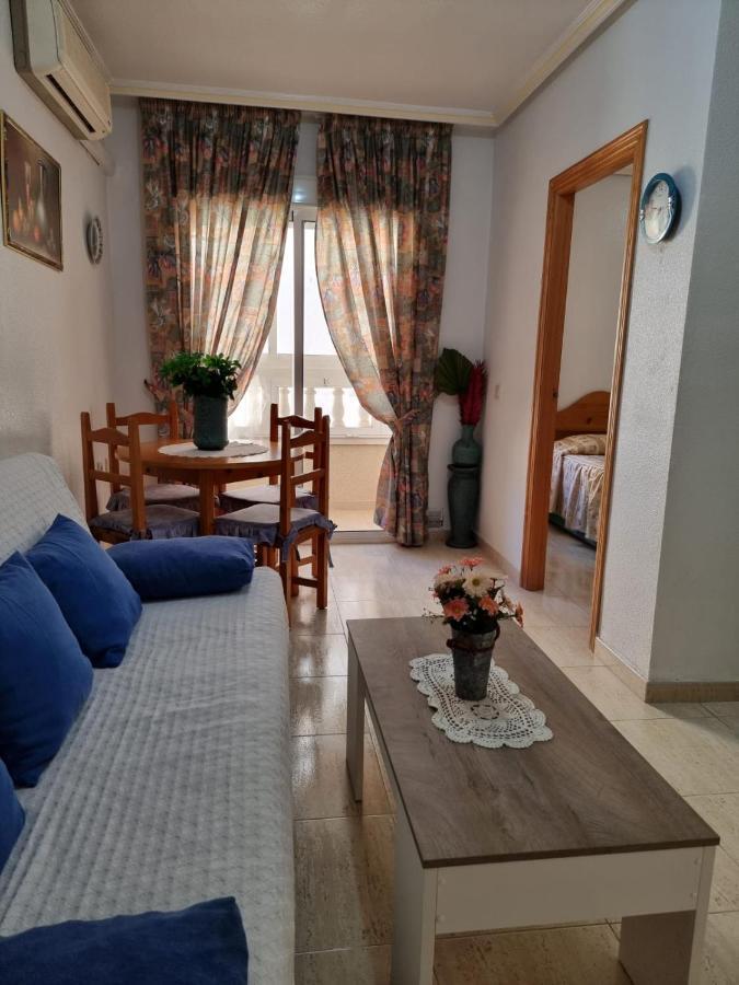 Gemuetliche Ferienwohnung In Torrevieja Ca100M Vom Strand Playa Del Cura Entfernt Экстерьер фото